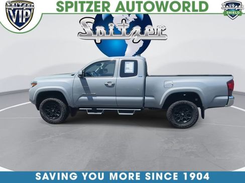 Used 2020 Toyota Tacoma SR5 AWD/4WD image 6