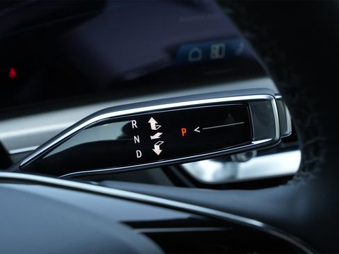 New 2025 Cadillac Lyriq Sport image 14