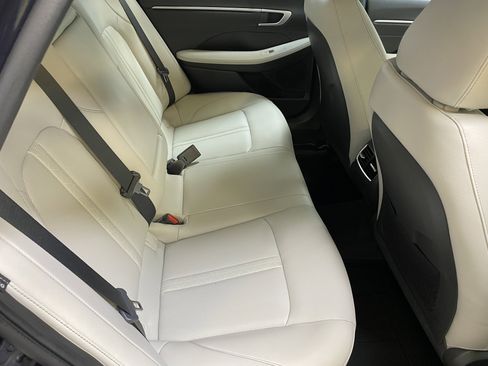 Used 2025 Hyundai Sonata Limited image 28