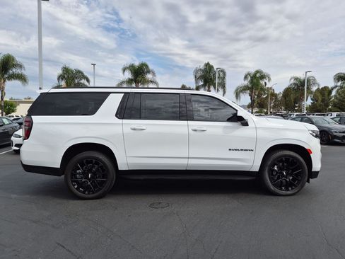 Used 2023 Chevrolet Suburban RST AWD/4WD image 11