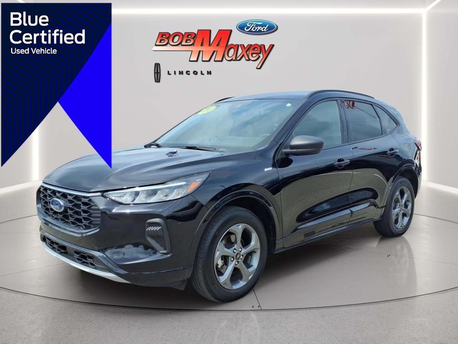 Used 2024 Ford Escape ST-Line w/ Tech Pack #1 AWD/4WD image 1