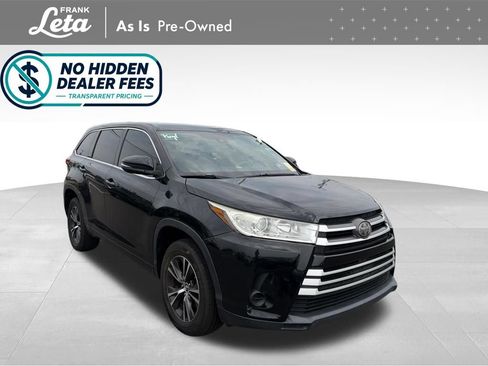 Used 2018 Toyota Highlander LE FWD image 8