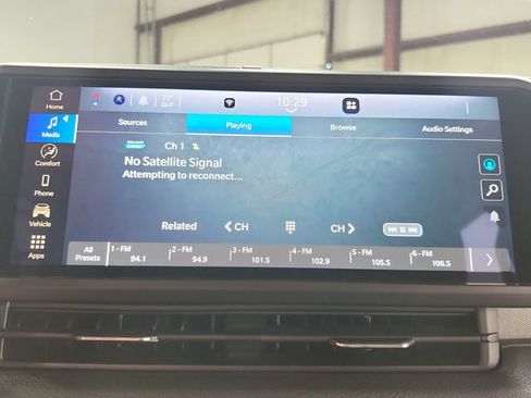 Used 2024 Jeep Wrangler Unlimited Sport AWD/4WD image 28