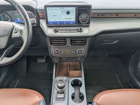 Used 2022 Ford Maverick Lariat w/ Lariat Luxury Package FWD image 7
