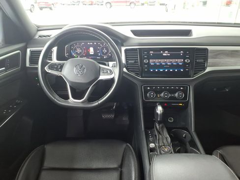 Used 2022 Volkswagen Atlas Cross Sport SE AWD/4WD image 17