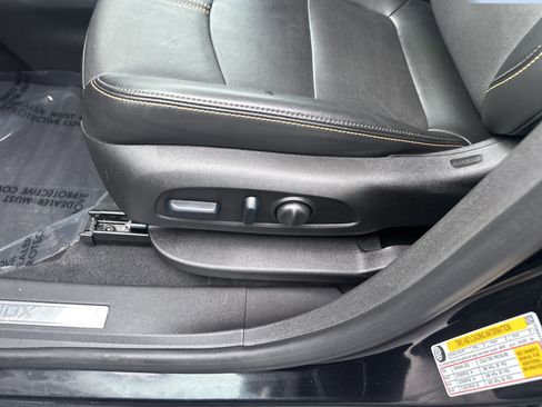 Used 2024 Chevrolet Equinox Premier image 10