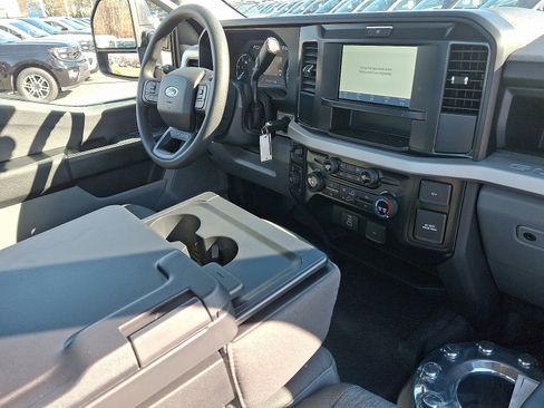 New 2026 Ford F450 XL w/ 360-Degree Camera Package image 9