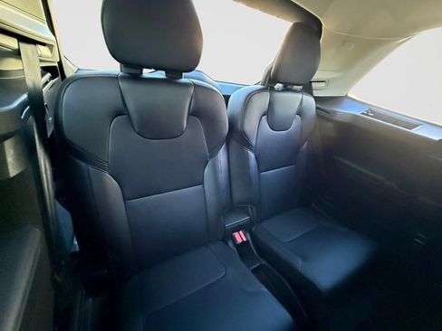Used 2021 Volvo XC90 T5 Momentum w/ Climate Package AWD/4WD image 20