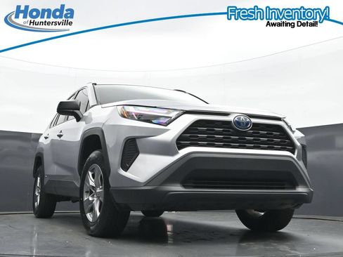 Used 2024 Toyota RAV4 LE AWD/4WD image 23