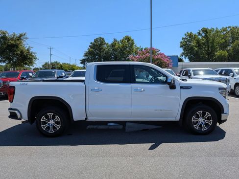 Used 2025 GMC Sierra 1500 SLT AWD/4WD image 2