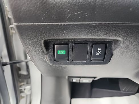Used 2019 Nissan Sentra SV FWD image 16