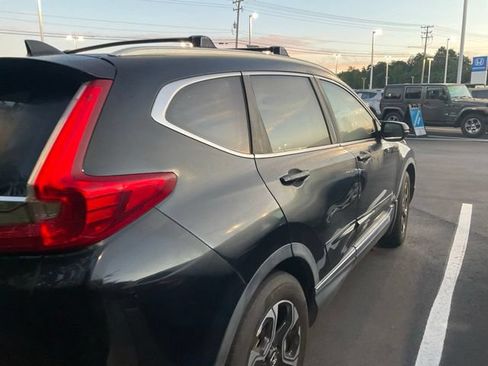 Used 2019 Honda CR-V Touring image 6