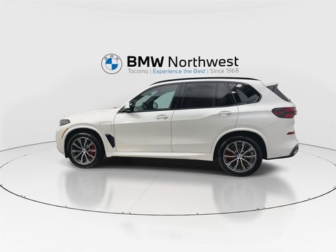 New 2026 BMW X5 xDrive50e w/ Executive Package image 11