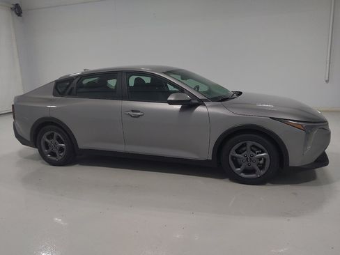 Used 2025 Kia K4 FWD image 11