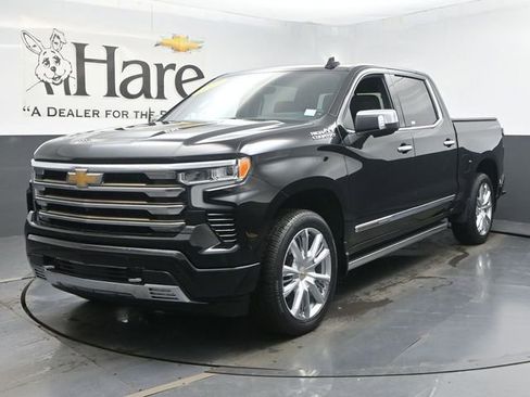 Used 2022 Chevrolet Silverado 1500 High Country AWD/4WD image 33