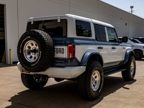 Used 2025 Ford Bronco Heritage Edition AWD/4WD image 10