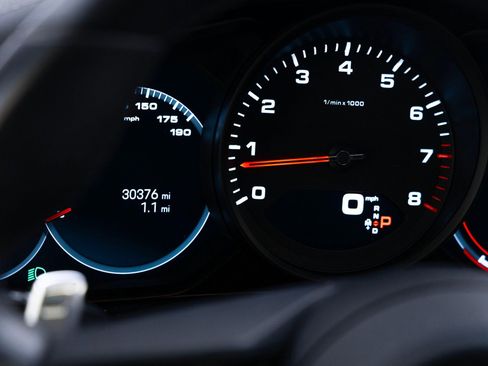 Used 2022 Porsche Panamera Platinum Edition image 23