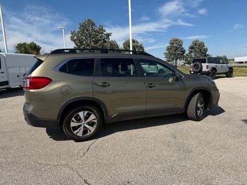 Used 2025 Subaru Ascent Premium AWD/4WD image 16