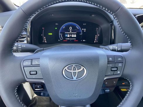 New 2026 Toyota Camry SE image 28