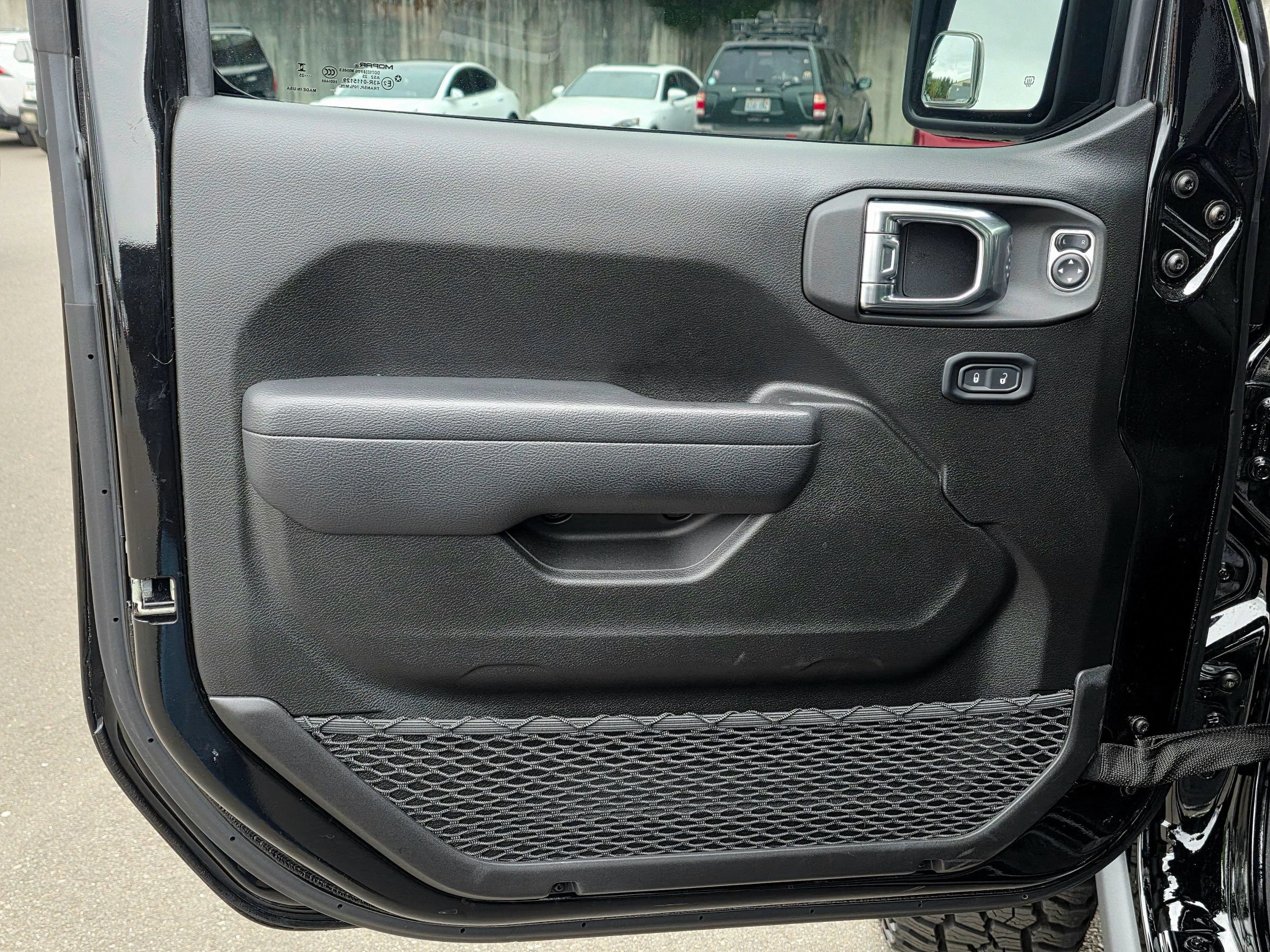 Used 2025 Jeep Gladiator Sport AWD/4WD image 51