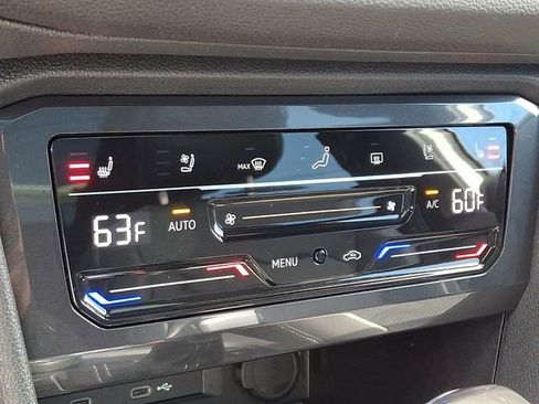 Certified 2023 Volkswagen Tiguan SEL R-Line image 15