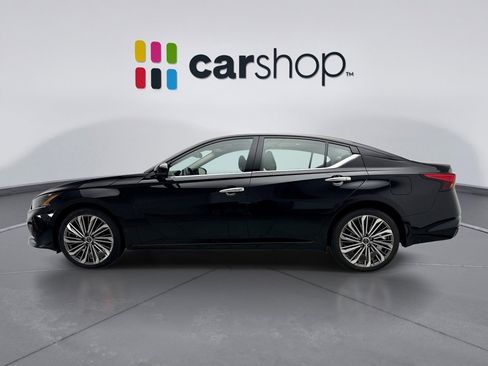Used 2023 Nissan Altima 2.5 SL AWD/4WD image 2