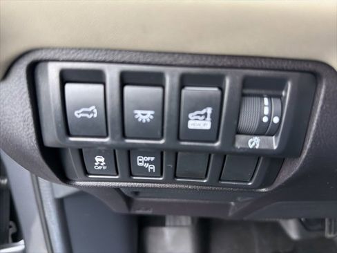 Used 2020 Subaru Ascent Limited image 28