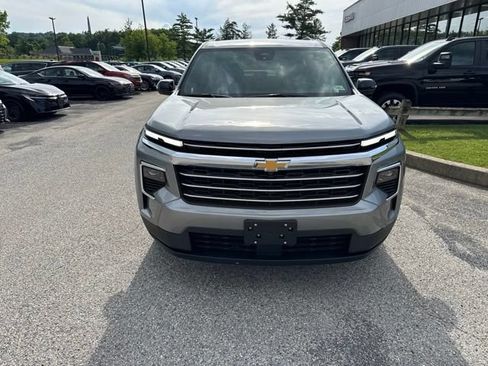 New 2026 Chevrolet Traverse LT w/ Driver Confidence Package AWD/4WD image 38