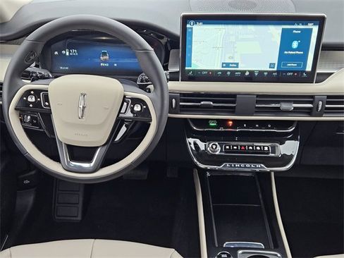 New 2026 Lincoln Corsair Premiere image 25