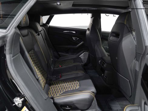 Used 2024 Lamborghini Urus S AWD/4WD image 18
