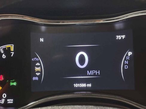 Used 2018 Jeep Grand Cherokee Altitude AWD/4WD image 34