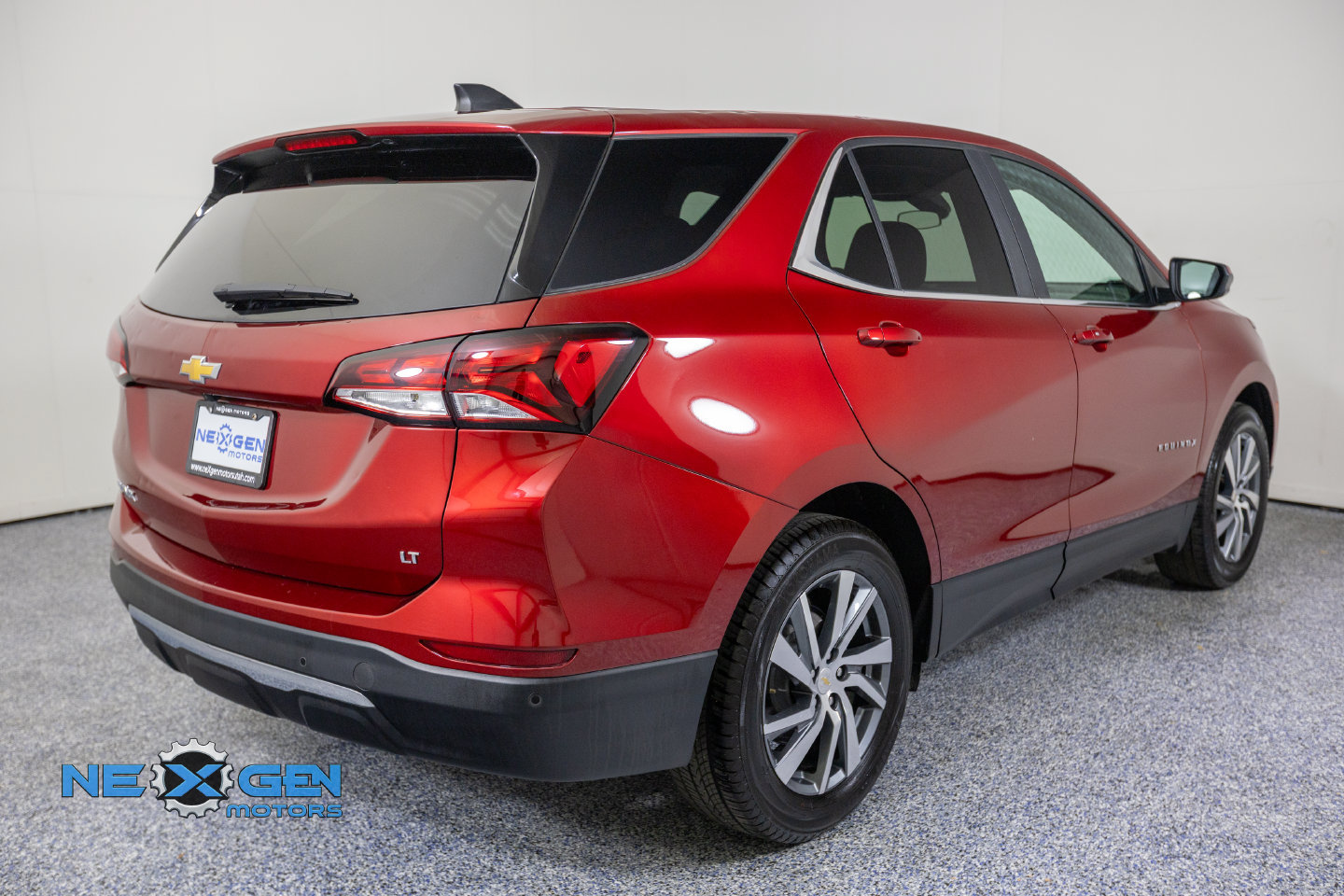 Used 2024 Chevrolet Equinox LT FWD image 7
