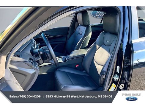 Used 2026 Cadillac CT4 Premium Luxury RWD image 17