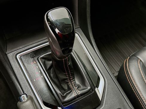 Used 2019 Subaru Crosstrek 2.0i Limited w/ Moonroof Package w/Navigation image 25