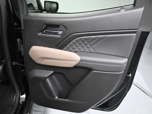 Used 2025 GMC Canyon Denali w/ LPO, Denali Black Edition AWD/4WD image 34