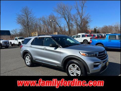 Certified 2021 Ford Explorer XLT w/ Equipment Group 202A image 1