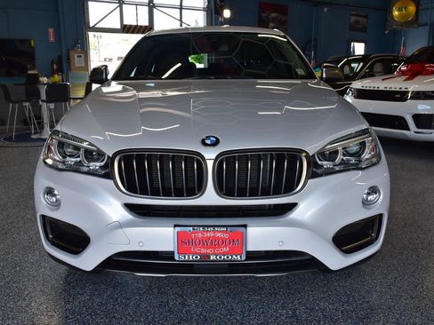 Used 2019 BMW X6 xDrive35i w/ Premium Package Essential AWD/4WD image 11