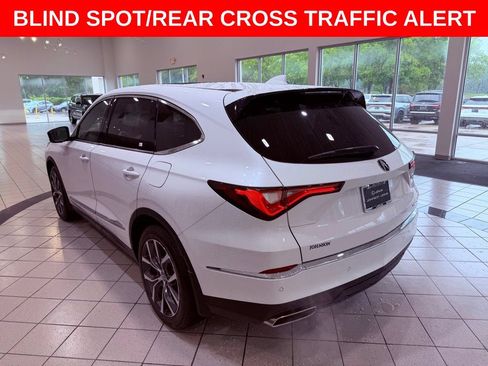 Used 2024 Acura MDX SH-AWD w/ Technology Package image 5