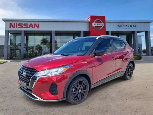 Used 2023 Nissan Kicks SV w/ Exterior Package FWD image 5