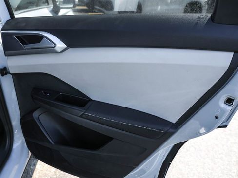 New 2026 Volkswagen Taos SE AWD/4WD image 35