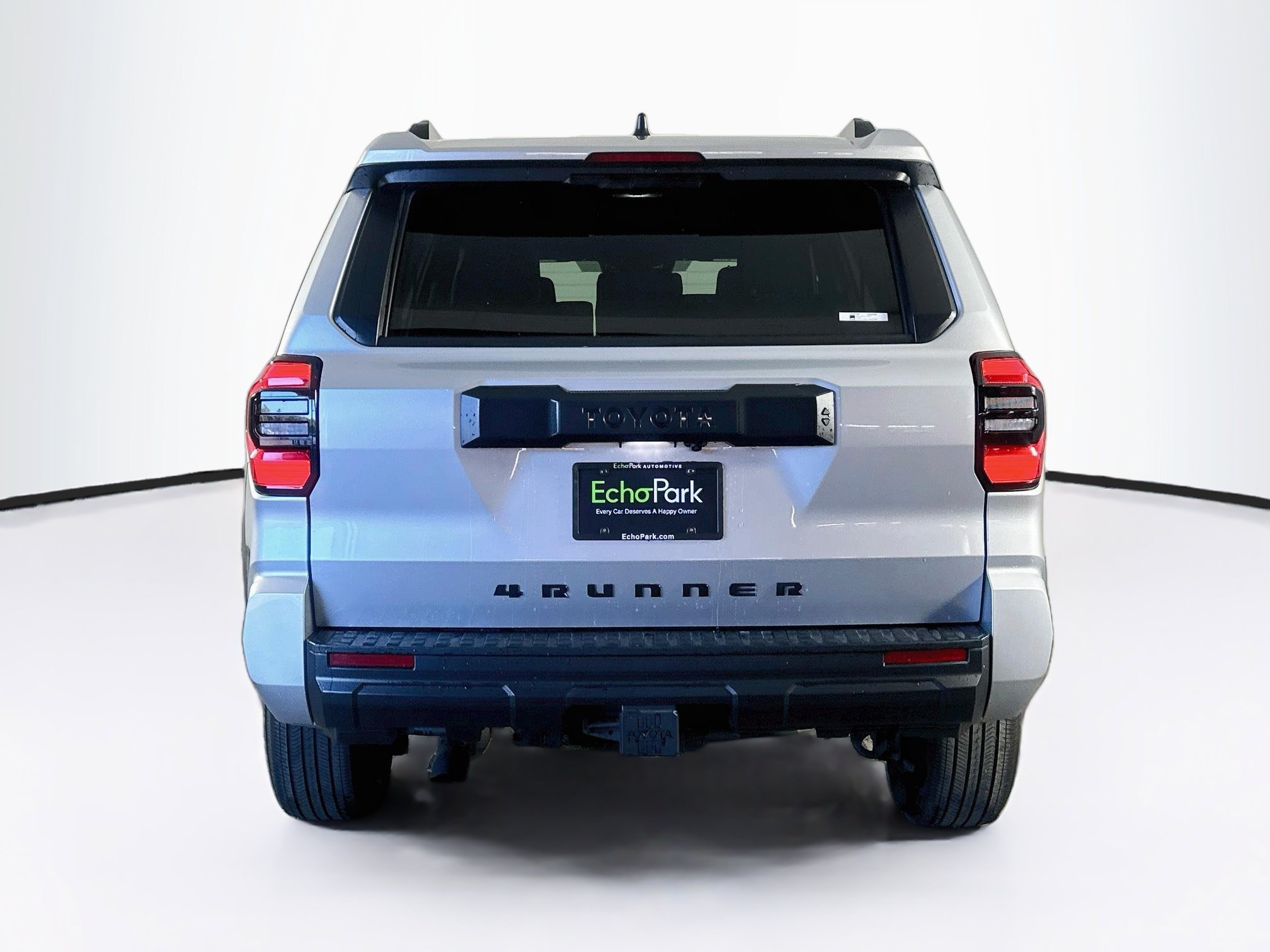 Used 2025 Toyota 4Runner SR5 AWD/4WD image 7