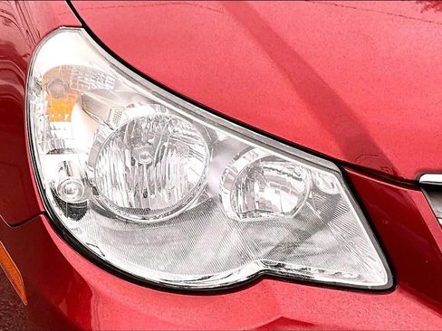 Used 2010 Chrysler Sebring Touring w/ Special Touring Group image 24