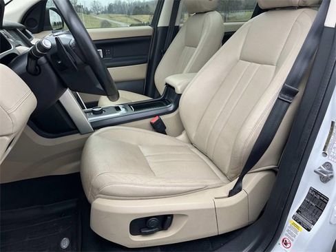 Used 2017 Land Rover Discovery Sport HSE image 34