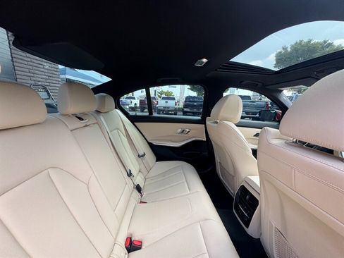 Used 2019 BMW 330i Sedan w/ Convenience Package RWD image 40