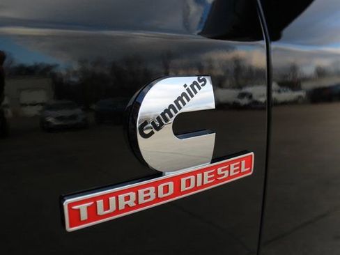 Used 2024 RAM 2500 Laramie w/ Safety Group image 9