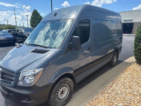 Used 2018 Mercedes-Benz Sprinter 2500 image 1