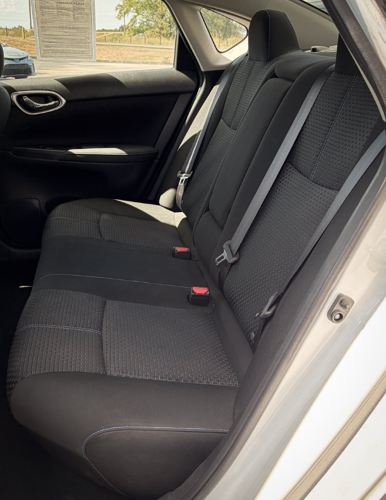 Used 2017 Nissan Sentra SR FWD image 18
