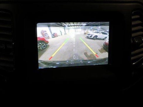 Used 2018 Jeep Compass Latitude w/ Popular Equipment Group image 27