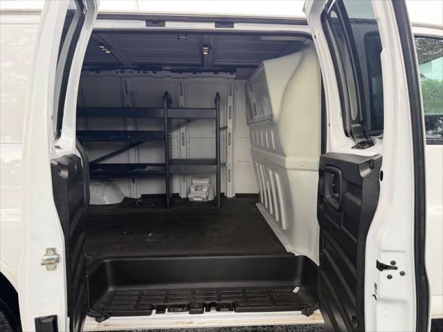 Used 2023 GMC Savana 2500 w/ Driver Convenience Package RWD image 13