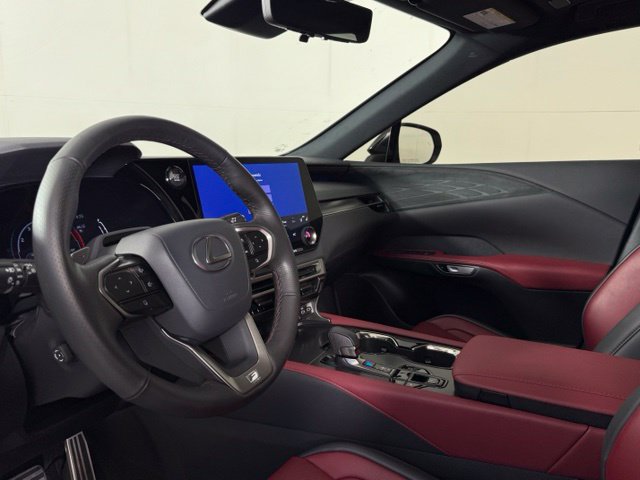 Used 2024 Lexus RX 350 F Sport w/ Convenience Package AWD/4WD image 4